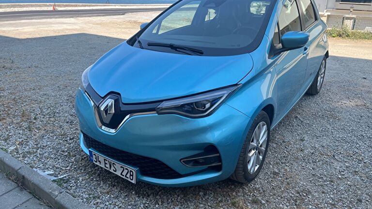 RENAULT ZOE