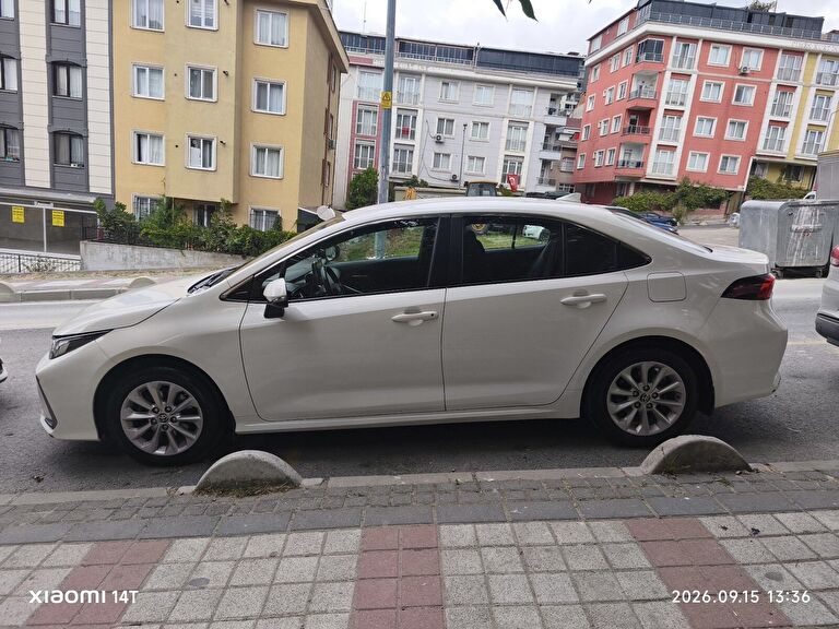 TOYOTA COROLLA