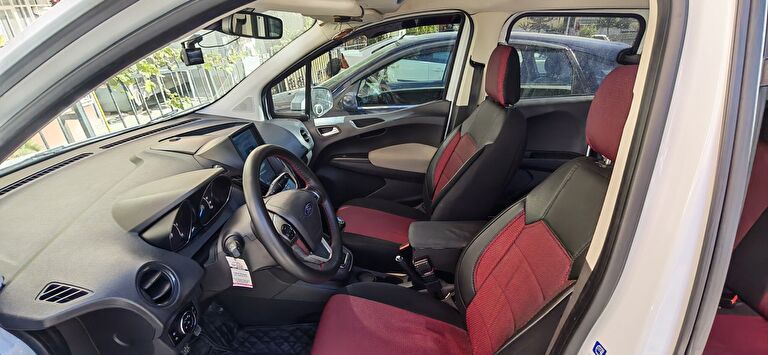 FORD TOURNEO COURIER