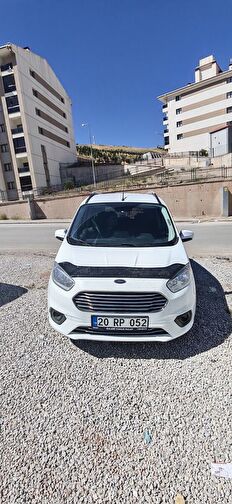 FORD TOURNEO COURIER