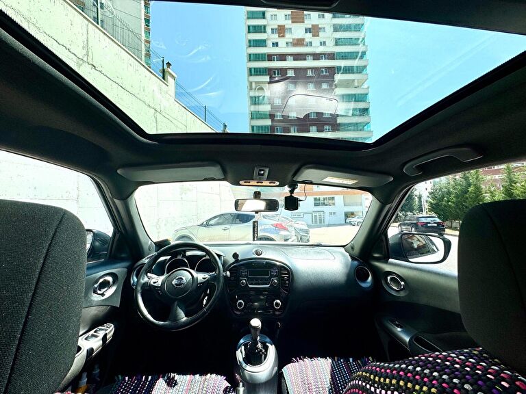 NISSAN JUKE