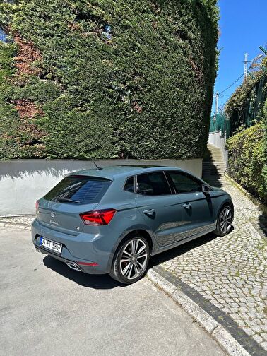 SEAT IBIZA