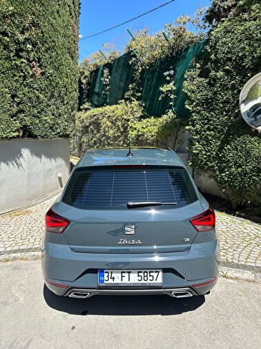 SEAT IBIZA