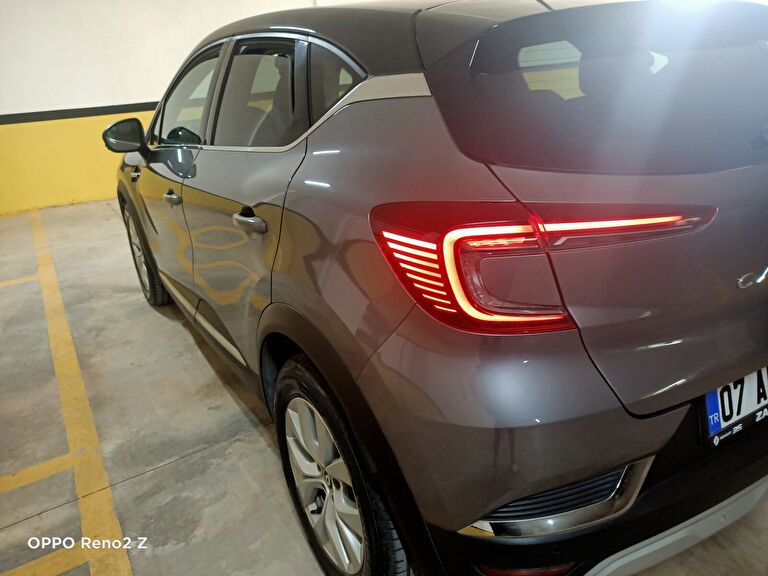 RENAULT CAPTUR