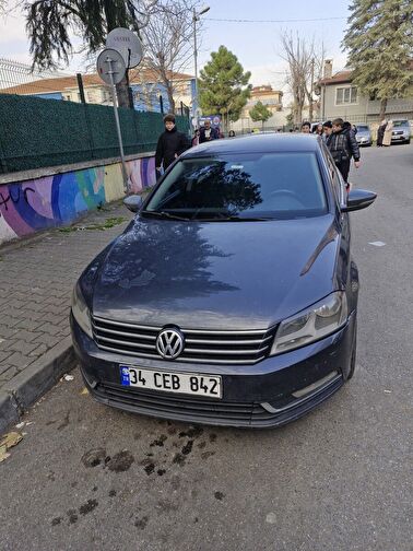 VOLKSWAGEN PASSAT