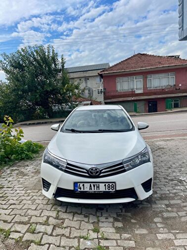 TOYOTA COROLLA