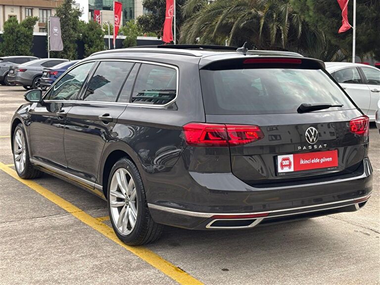 VOLKSWAGEN PASSAT VARIANT