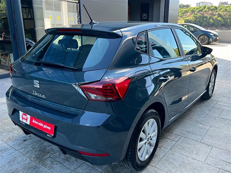 SEAT IBIZA