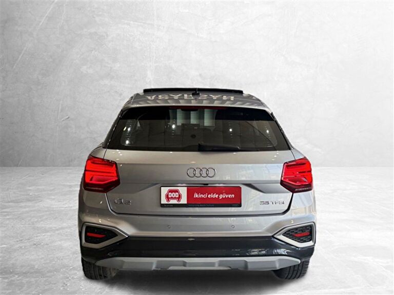 AUDI Q2