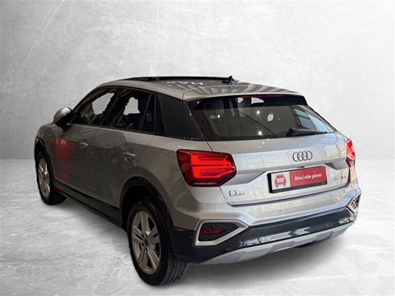 AUDI Q2