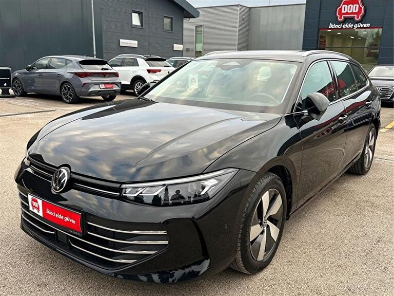 VOLKSWAGEN PASSAT