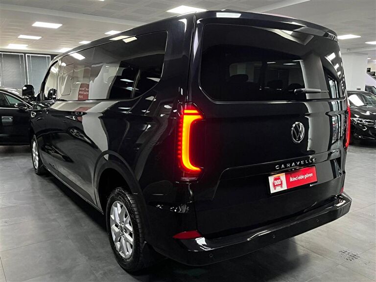 VOLKSWAGEN CARAVELLE