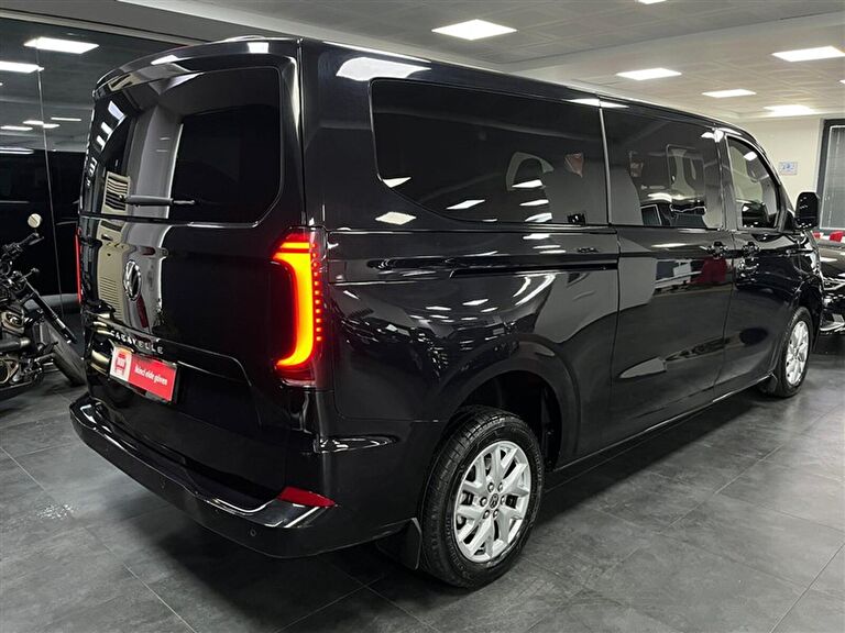 VOLKSWAGEN CARAVELLE