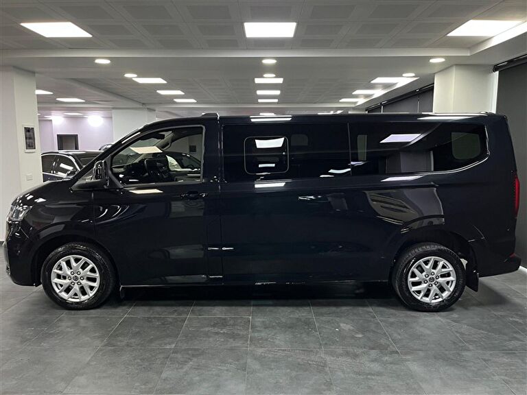VOLKSWAGEN CARAVELLE