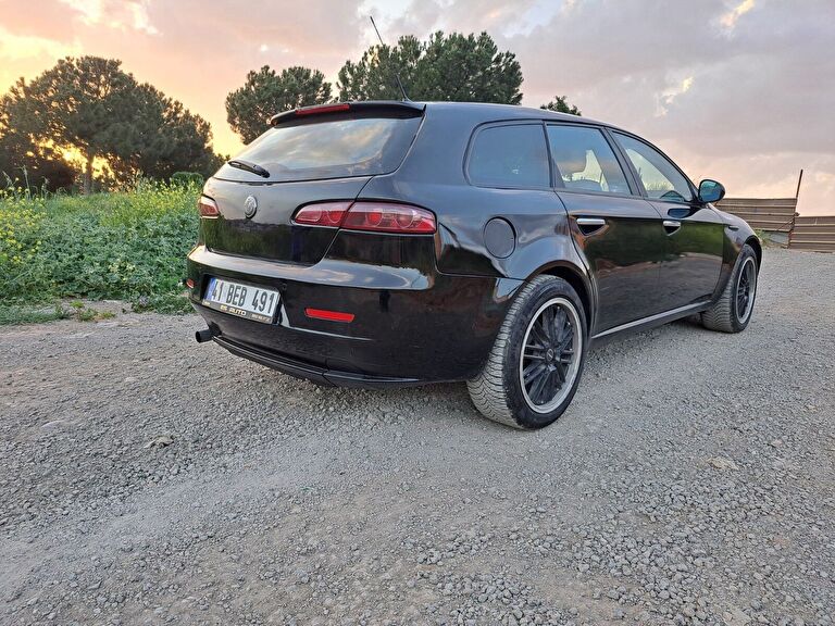 ALFA ROMEO 159