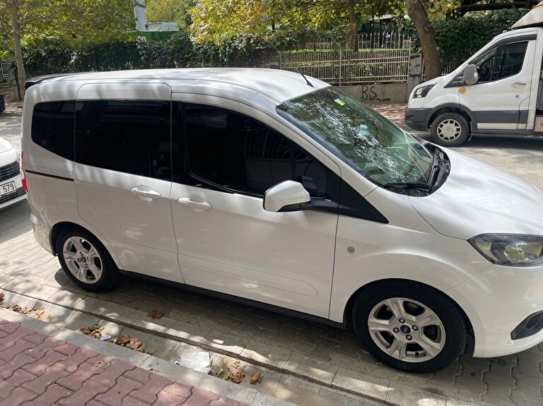 FORD TOURNEO COURIER