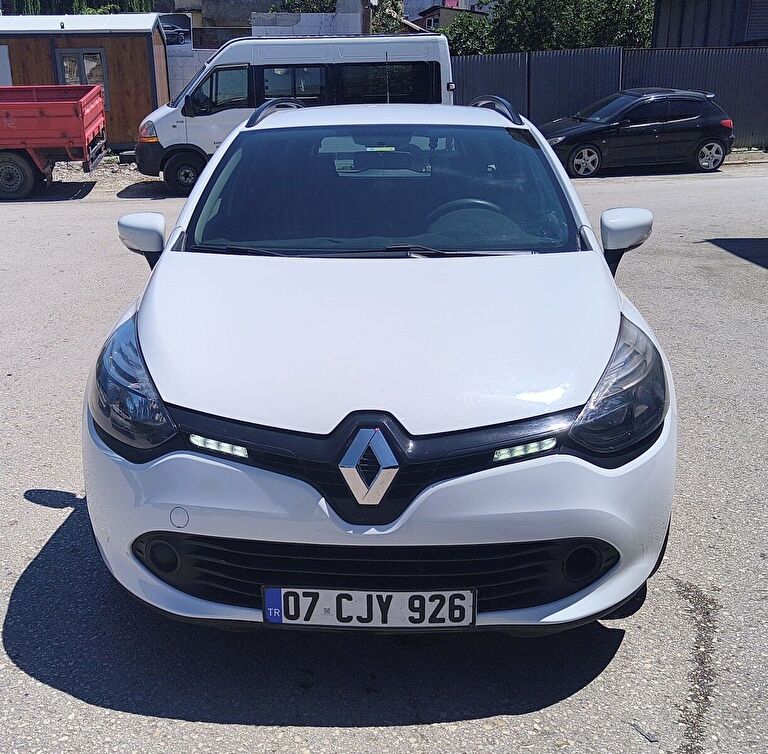 RENAULT CLIO SPORT TOURER