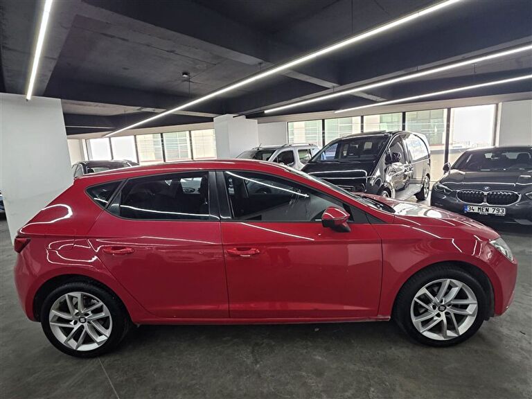 SEAT LEON