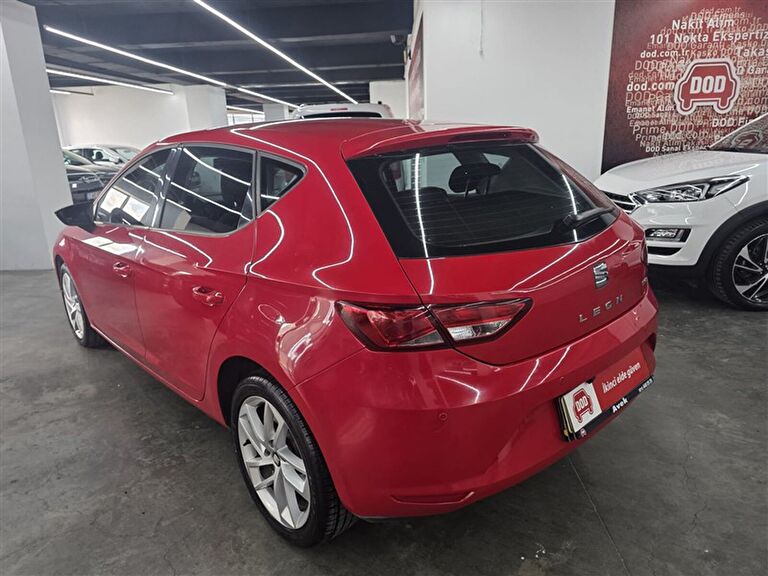 SEAT LEON