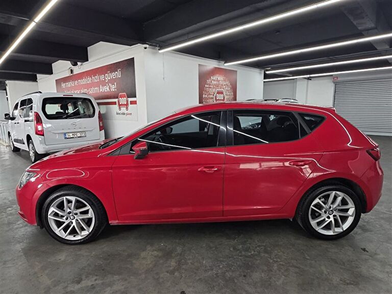 SEAT LEON