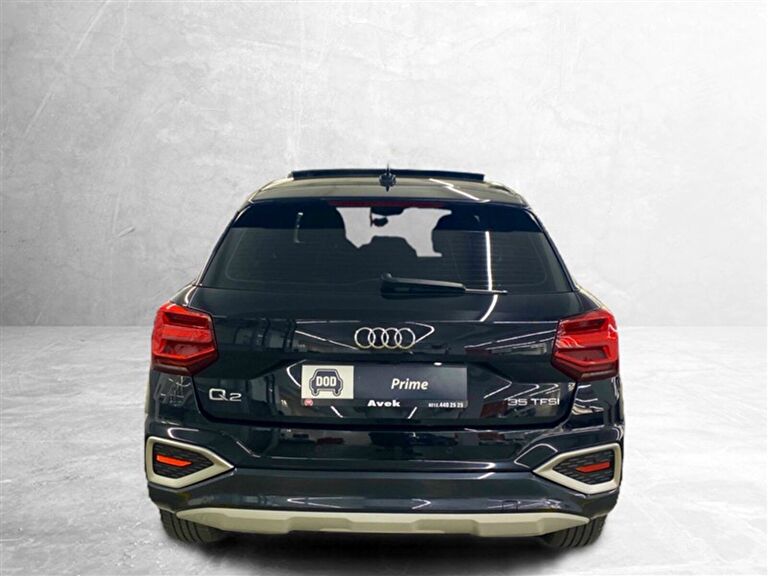 AUDI Q2