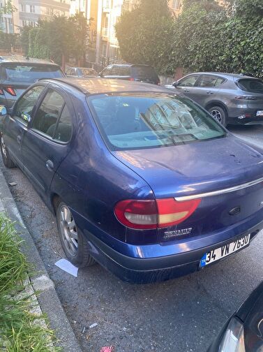 RENAULT MEGANE