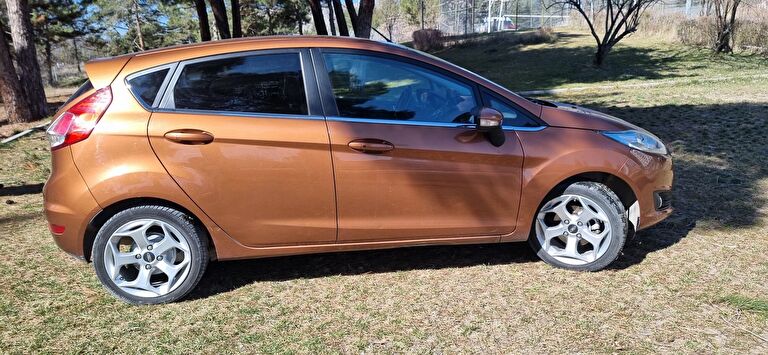 FORD FIESTA