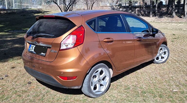 FORD FIESTA