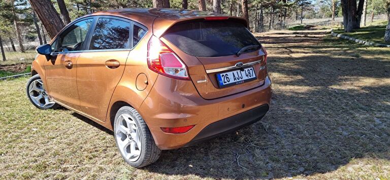 FORD FIESTA