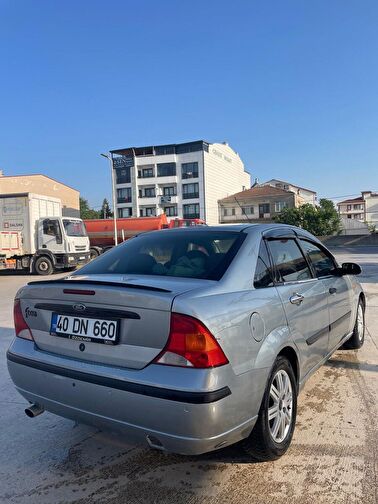FORD FOCUS