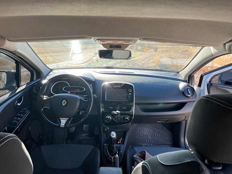 RENAULT CLIO