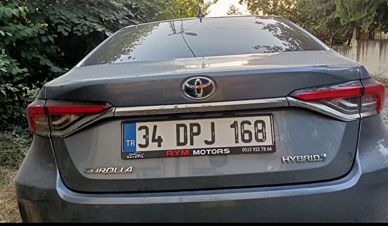 TOYOTA COROLLA