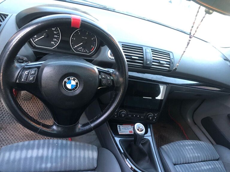 BMW 1 SERISI