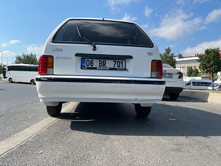 KIA PRIDE