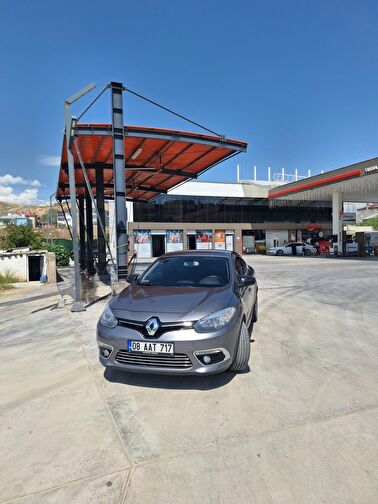 RENAULT FLUENCE