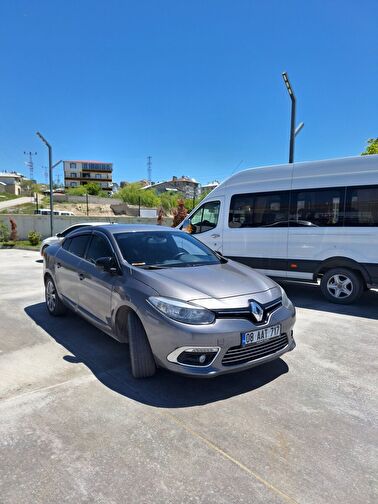 RENAULT FLUENCE