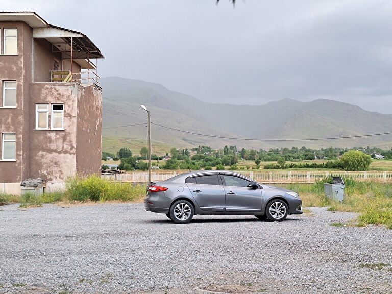 RENAULT FLUENCE
