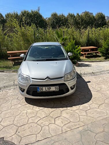 CITROËN C4