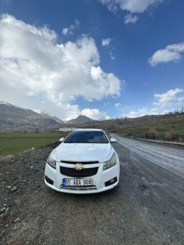 CHEVROLET CRUZE