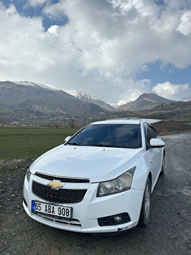CHEVROLET CRUZE