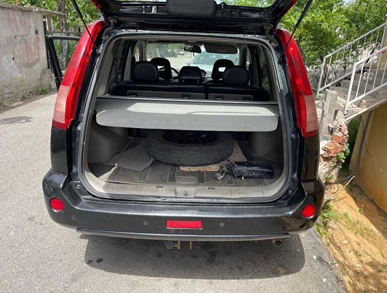 NISSAN X-TRAIL