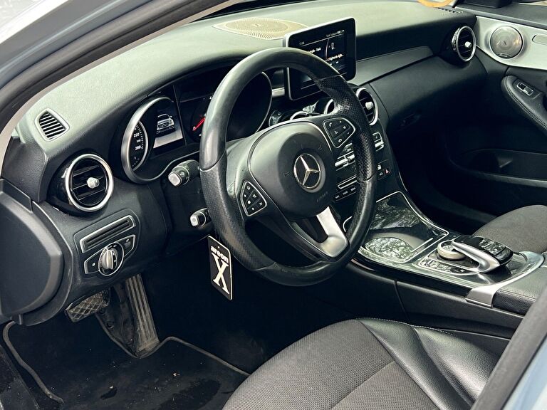MERCEDES-BENZ C-SERISI