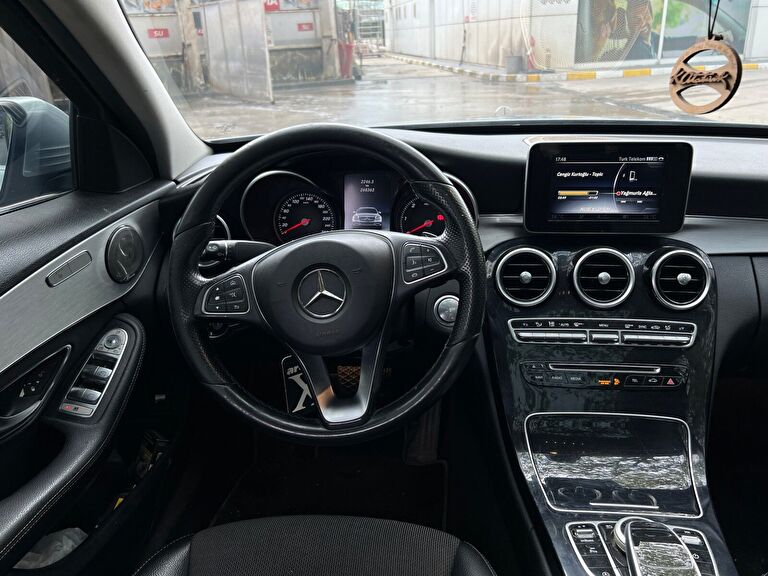 MERCEDES-BENZ C-SERISI