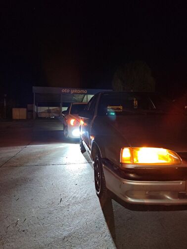 RENAULT 19