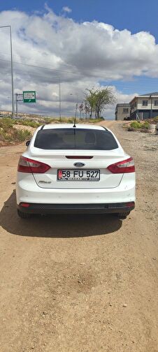 FORD FOCUS