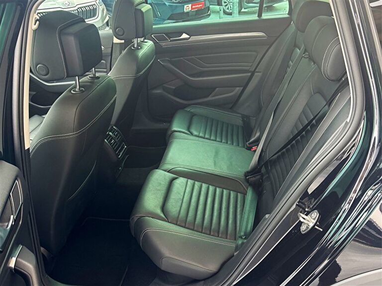 VOLKSWAGEN PASSAT ALLTRACK