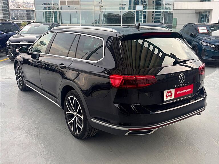 VOLKSWAGEN PASSAT ALLTRACK