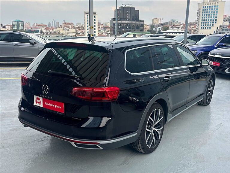 VOLKSWAGEN PASSAT ALLTRACK