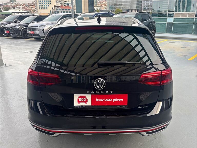 VOLKSWAGEN PASSAT ALLTRACK
