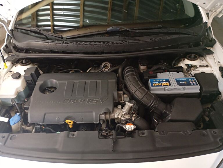 HYUNDAI ACCENT BLUE
